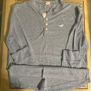 Hollister Men's Heathered Blue Long Sleeve Henley